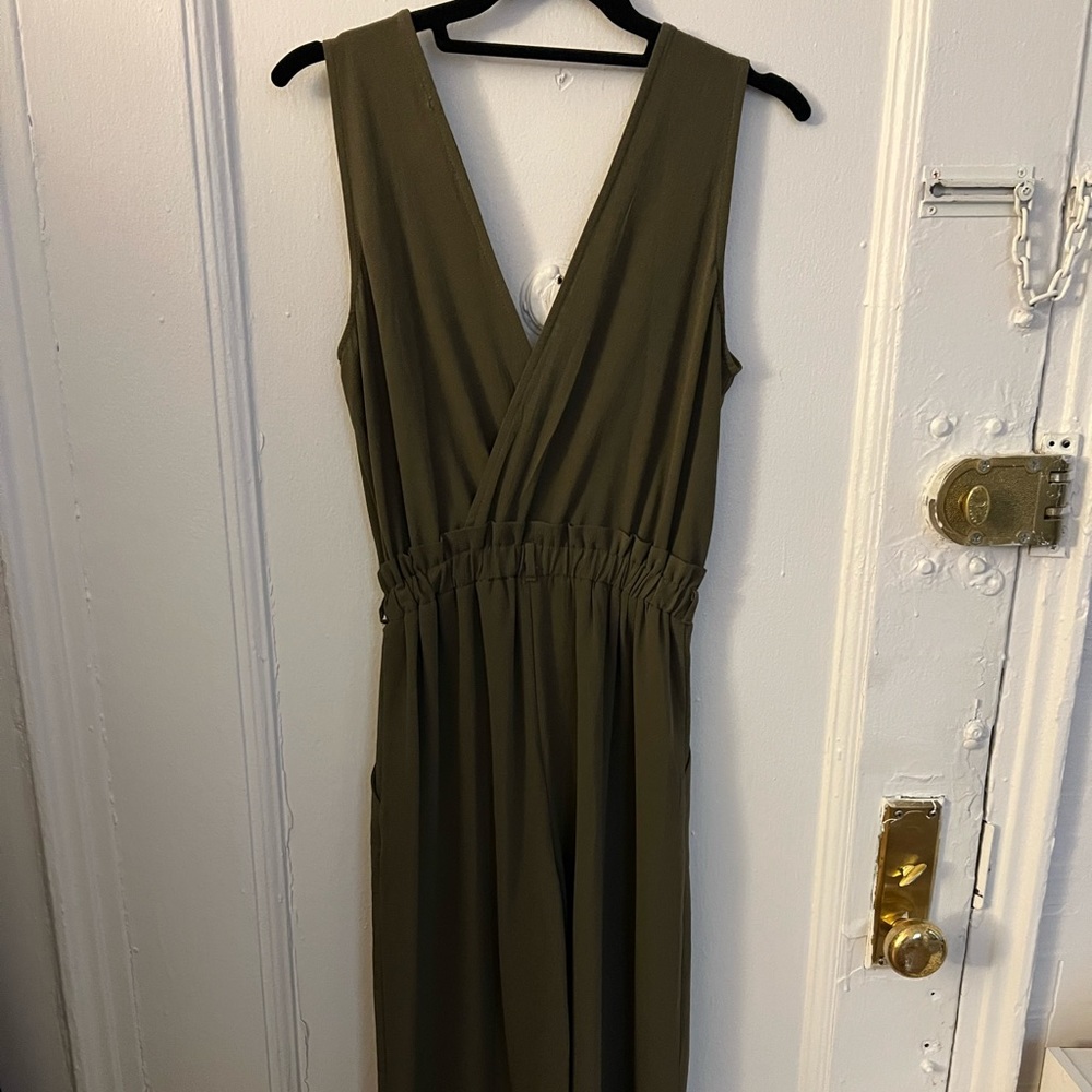 Army green jumper